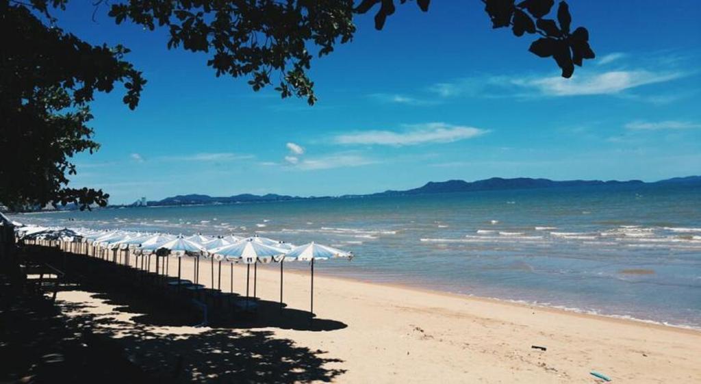 Lpn Park Beach Tour B Jomtien Beach Eksteriør billede