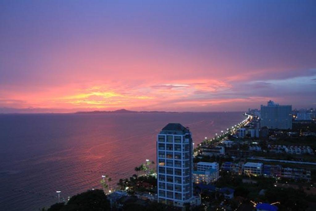 Lpn Park Beach Tour B Jomtien Beach Eksteriør billede